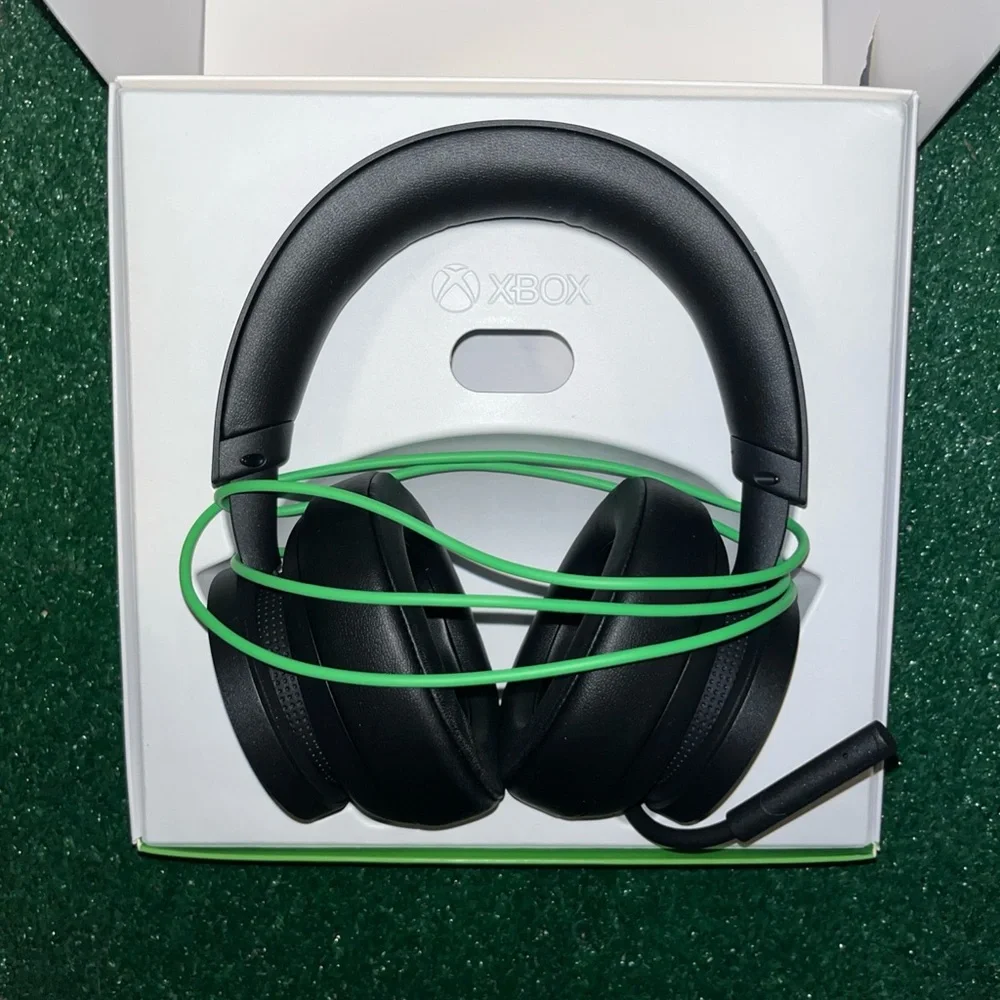 Microsoft Xbox Wired Gaming Stereo Headset for Xbox Series X|S, Xbox One - Black